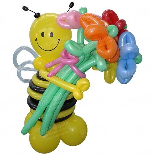Фигура из шаров Пчела с букетом